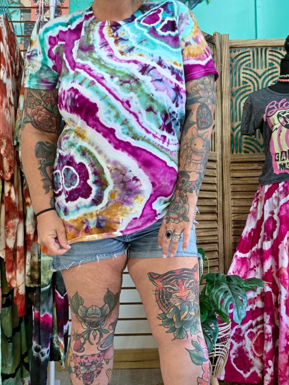 Hand-dyed geode tie-dye tee_Medium